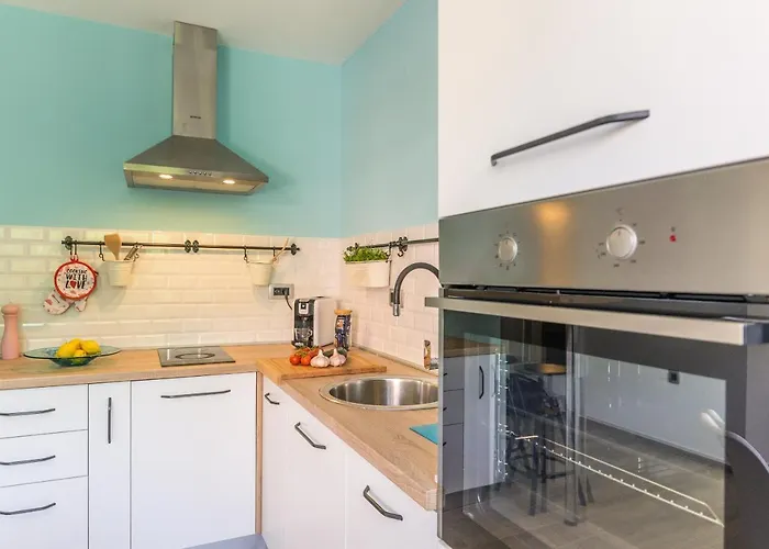 Pearl Of Kvarner , * أوباتيا