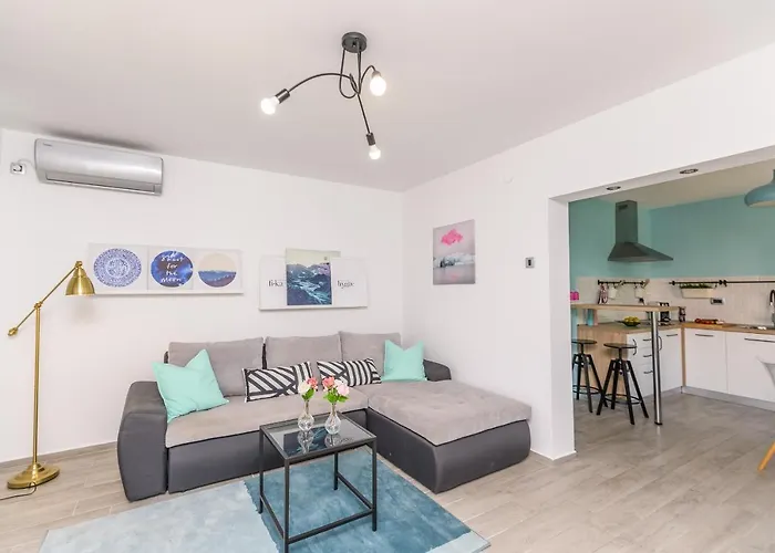 Pearl Of Kvarner , * أوباتيا